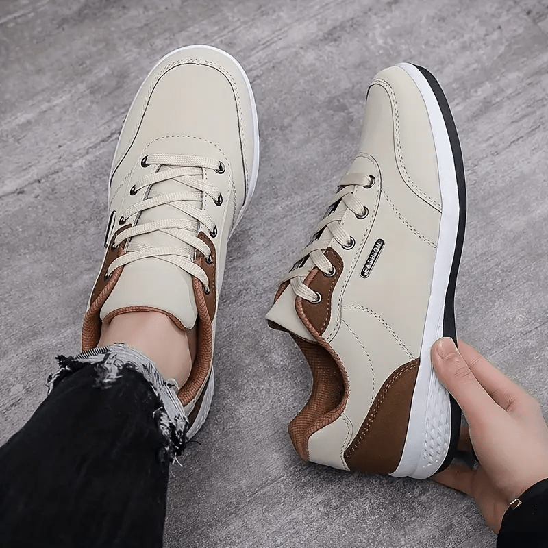 Contrast Panel Athletic Sneaker Ryvens